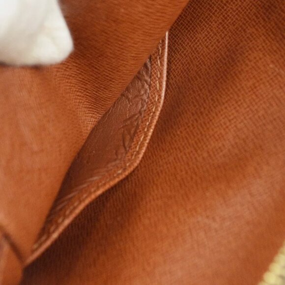 AUTHENTICITY GUARANTEED Louis Vuitton AMAZON CROSS BODY SHOULDER BAG - Picture 3 of 8